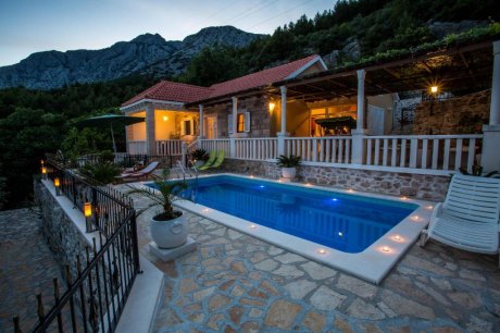 Luxusvilla Nives in einer abgelegenen Gegend mit Meerblick  und den Pool Orebic